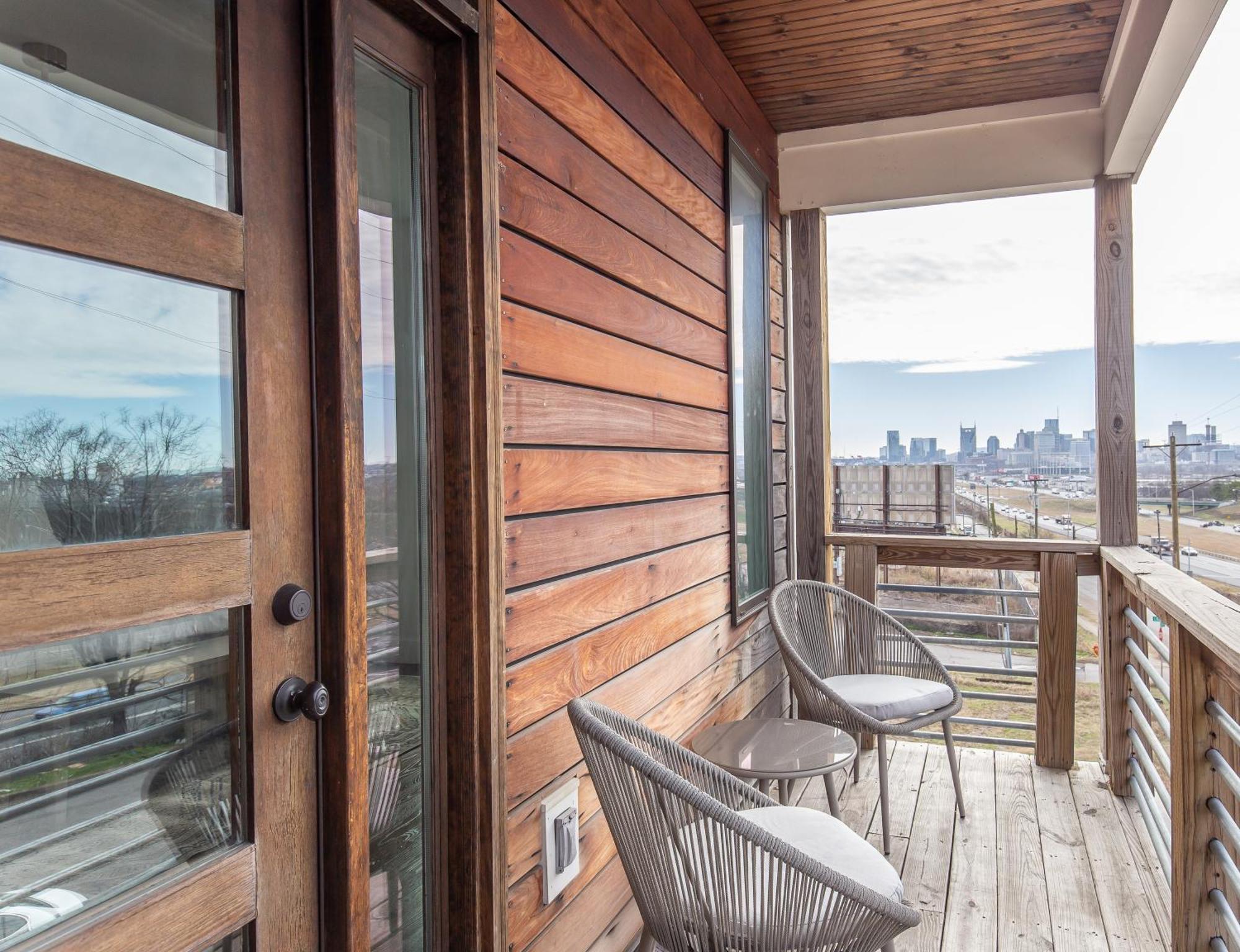 Whiskey House With Rooftop Golf, City Views! 8Min To Downtown! Sleeps 9! 내슈빌 외부 사진