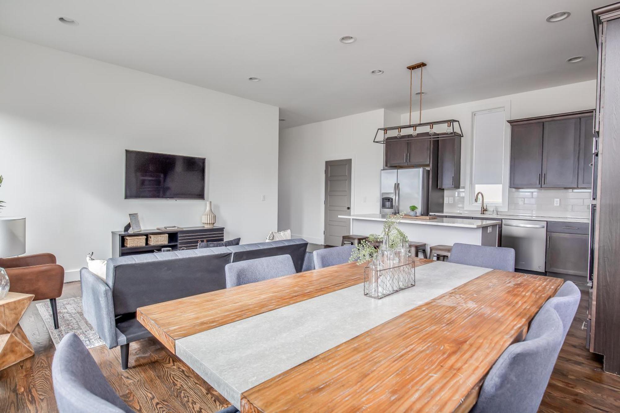 Whiskey House With Rooftop Golf, City Views! 8Min To Downtown! Sleeps 9! 내슈빌 외부 사진