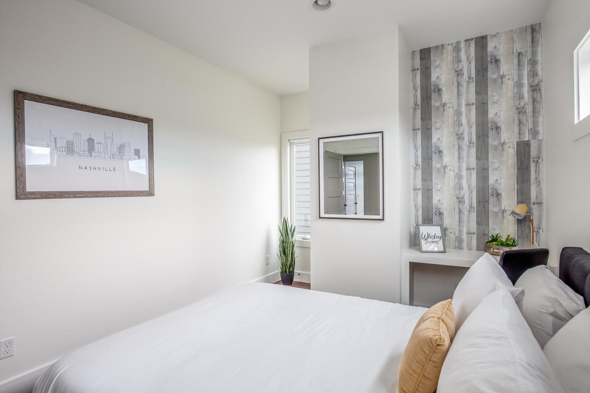 Whiskey House With Rooftop Golf, City Views! 8Min To Downtown! Sleeps 9! 내슈빌 외부 사진